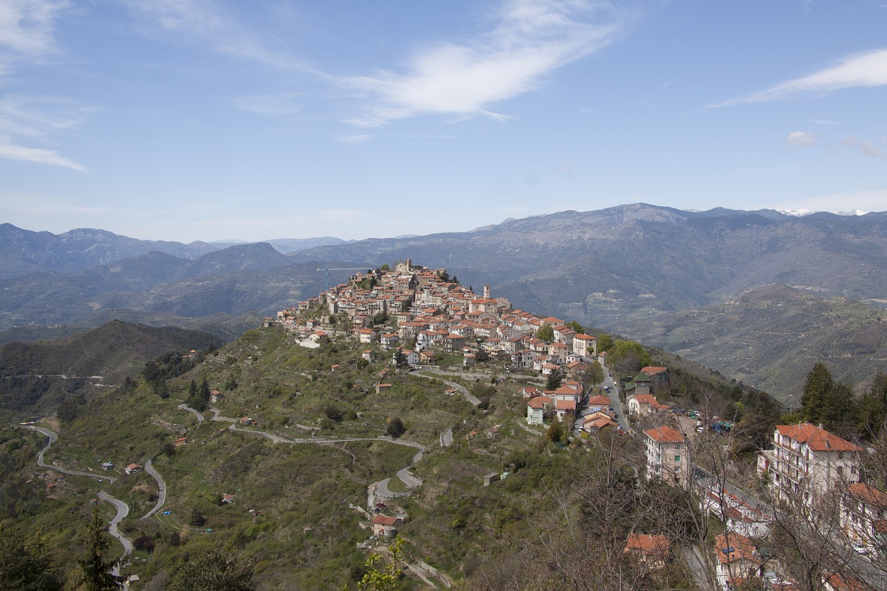 Bajardo, an ancient village rich in history and legends