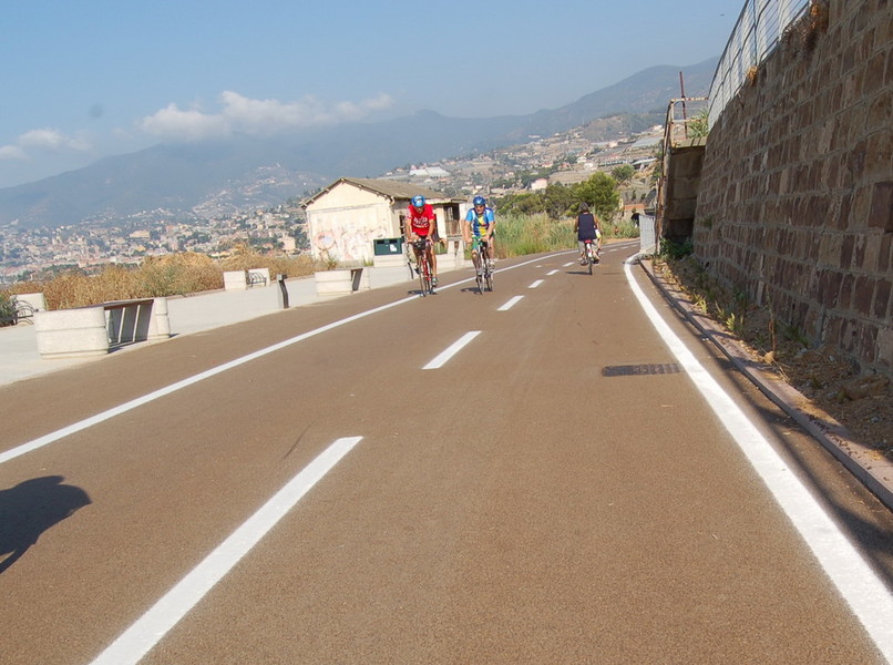 Santo Stefano al Mare! Kommen Sie und entdecken Sie den längsten Radweg im Mittelmeerraum